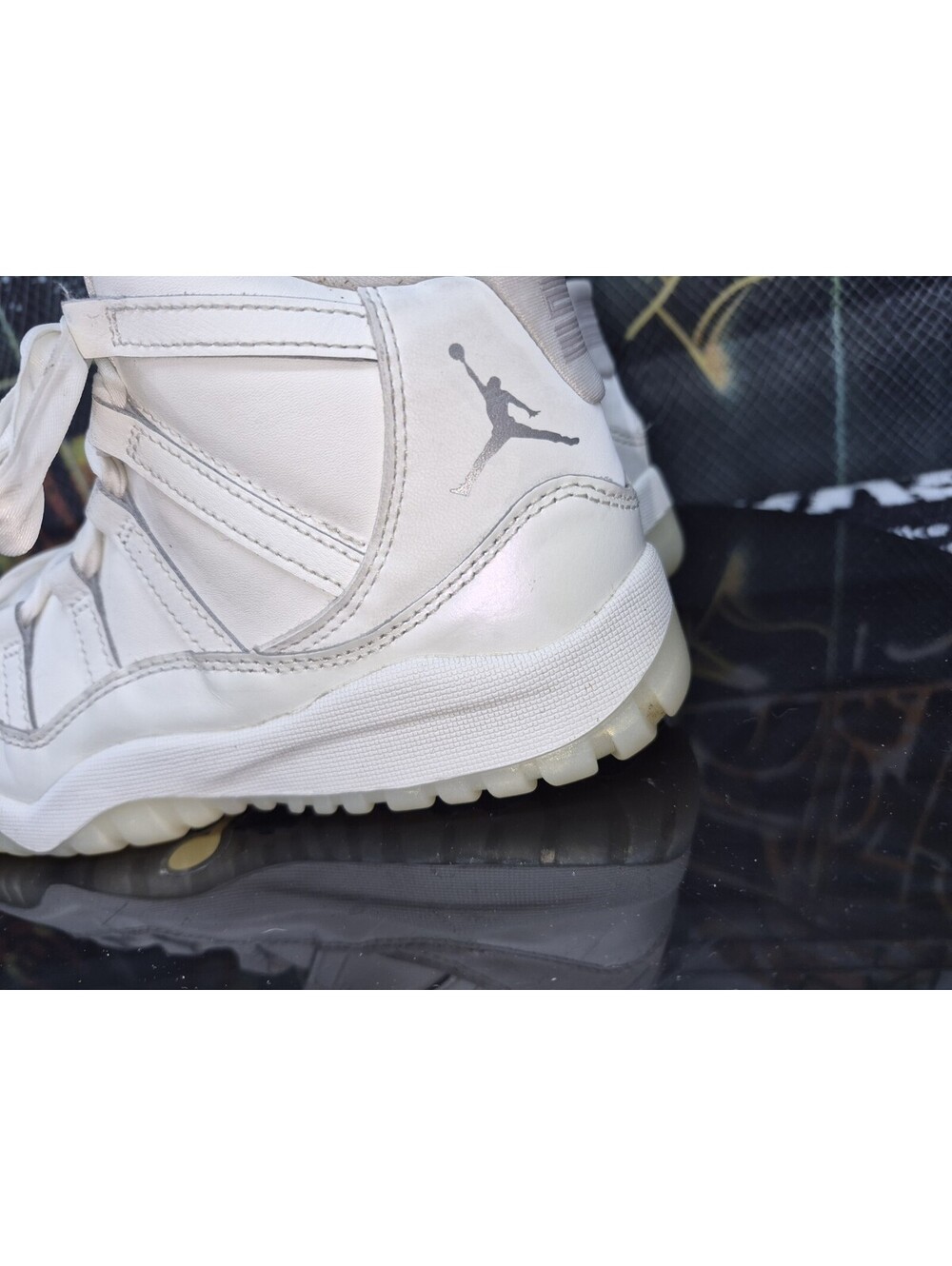 Nike Air Jordan 11 Retro PS Sail Pearl DO3857-110 Size 3Y pre owned - Picture 6 of 8
